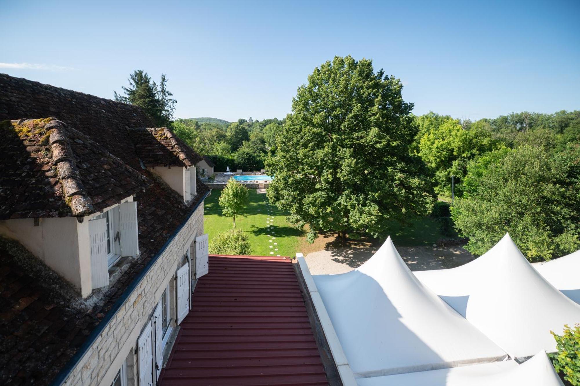 Domaine Les Falaises - Hôtel et Restaurant Martel Exterior foto